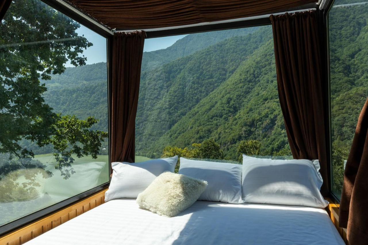 Hotel Woodpecker Georgia Batumi Esterno foto