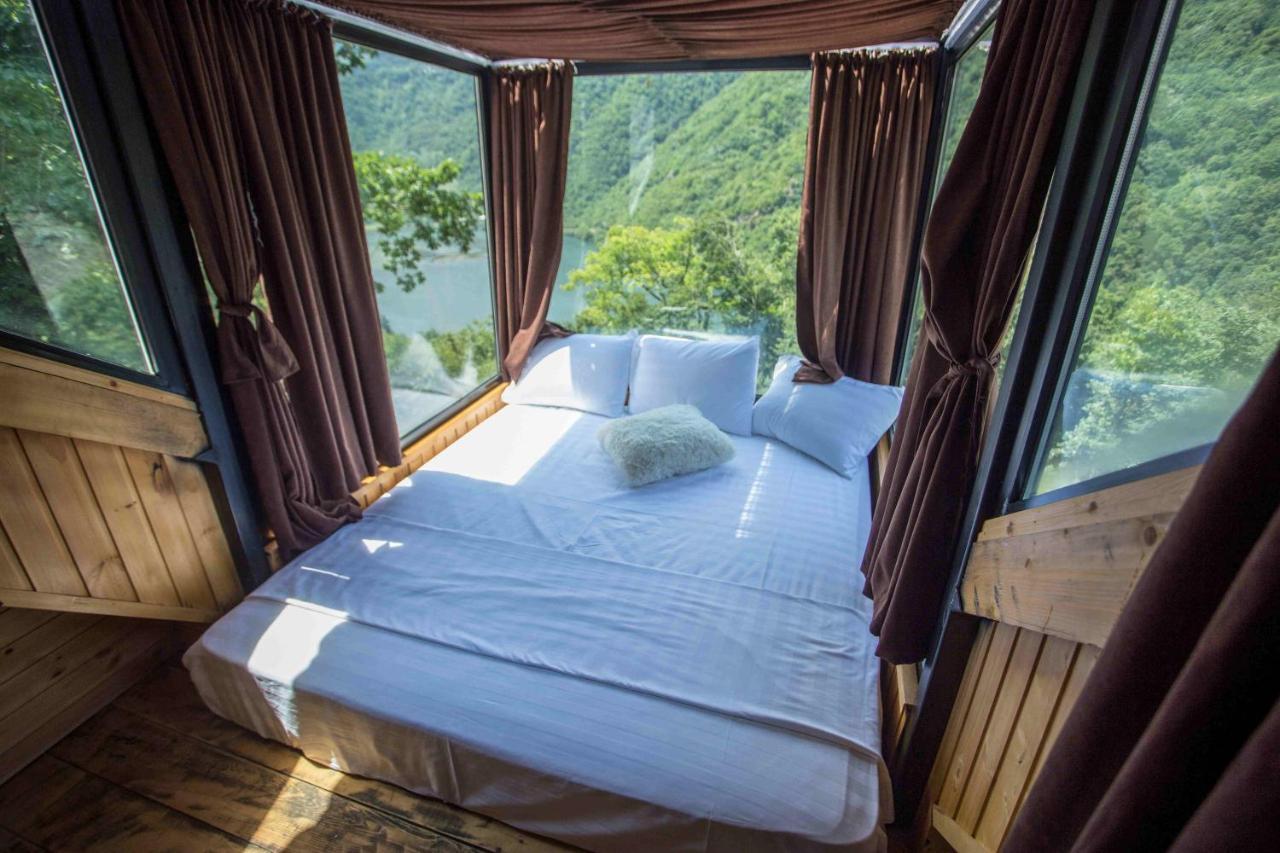 Hotel Woodpecker Georgia Batumi Esterno foto