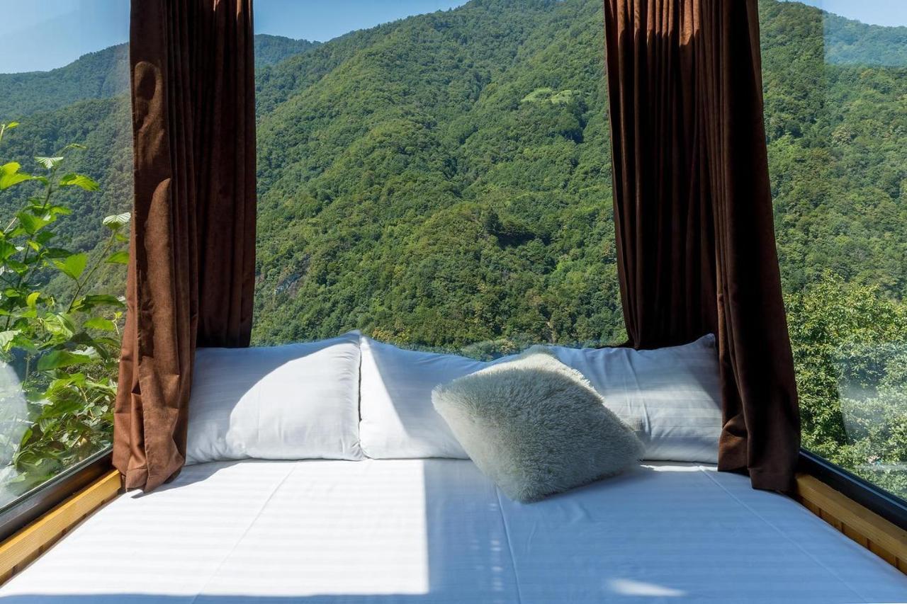 Hotel Woodpecker Georgia Batumi Esterno foto