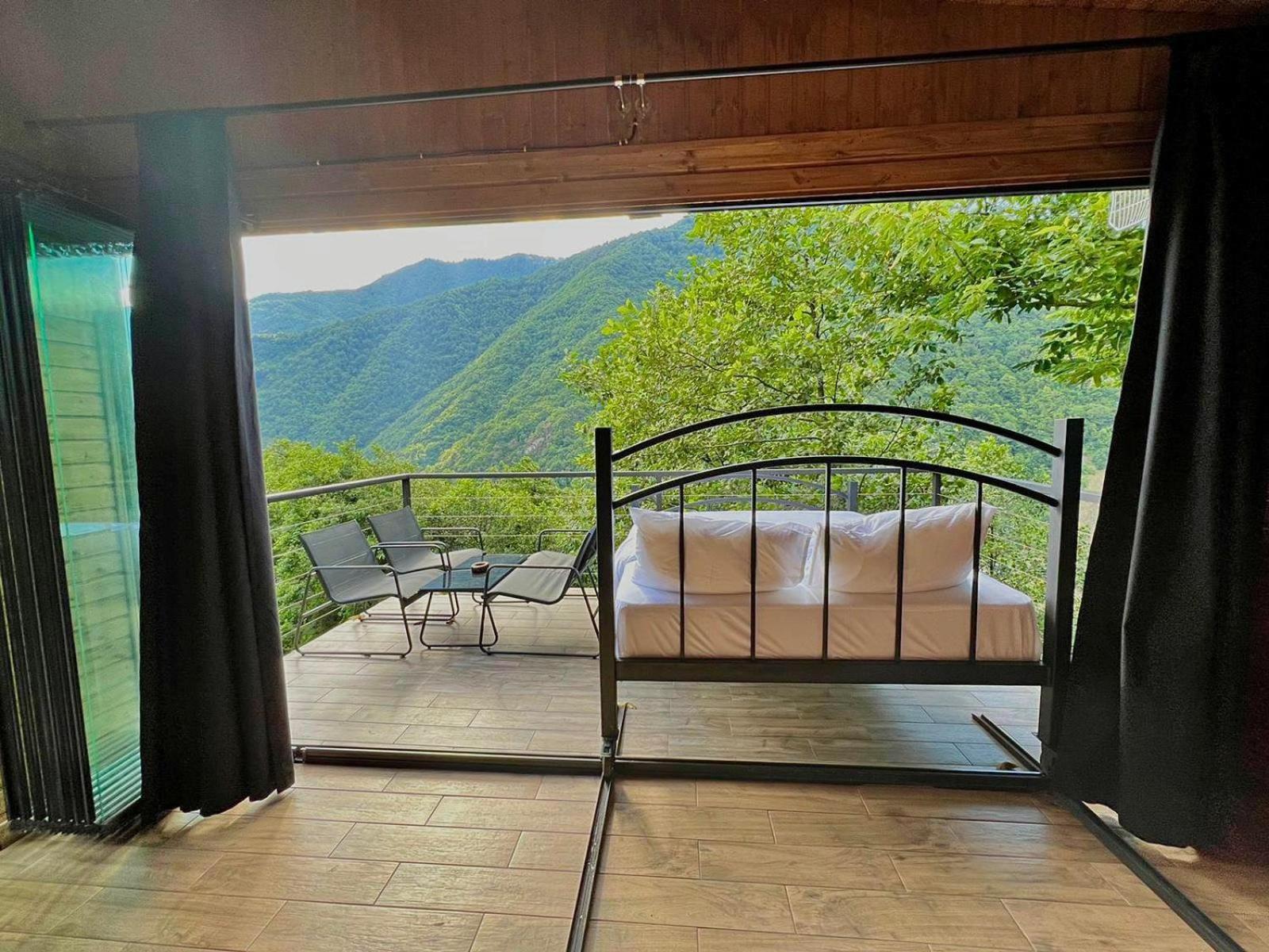 Hotel Woodpecker Georgia Batumi Esterno foto