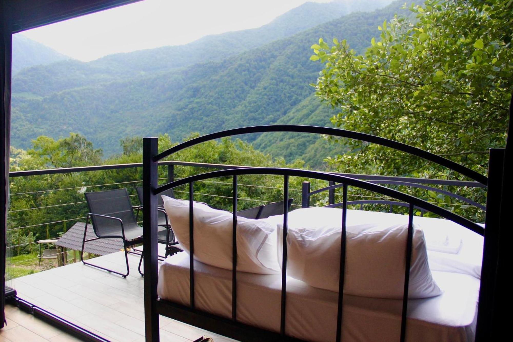 Hotel Woodpecker Georgia Batumi Esterno foto